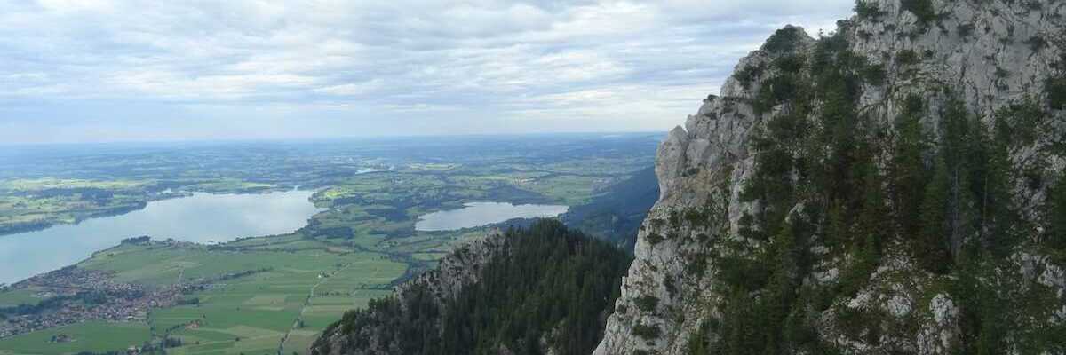 Flugwegposition um 16:40:58: Aufgenommen in der Nähe von Pinswang, Österreich in 1562 Meter
